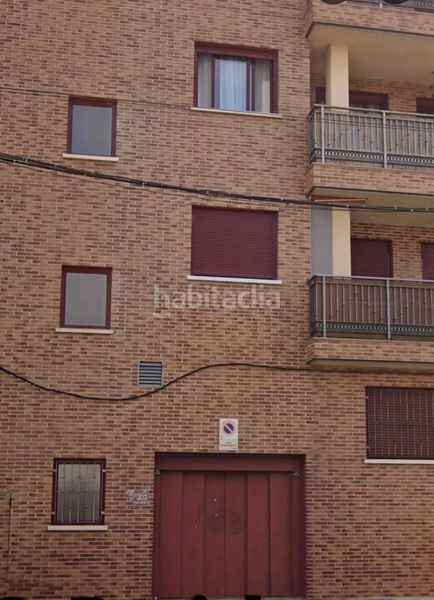 Foto c62864da-1432-4366-afd9-ba9a9a8c29ef. Aparcament cotxe a beniel a El Raal Murcia