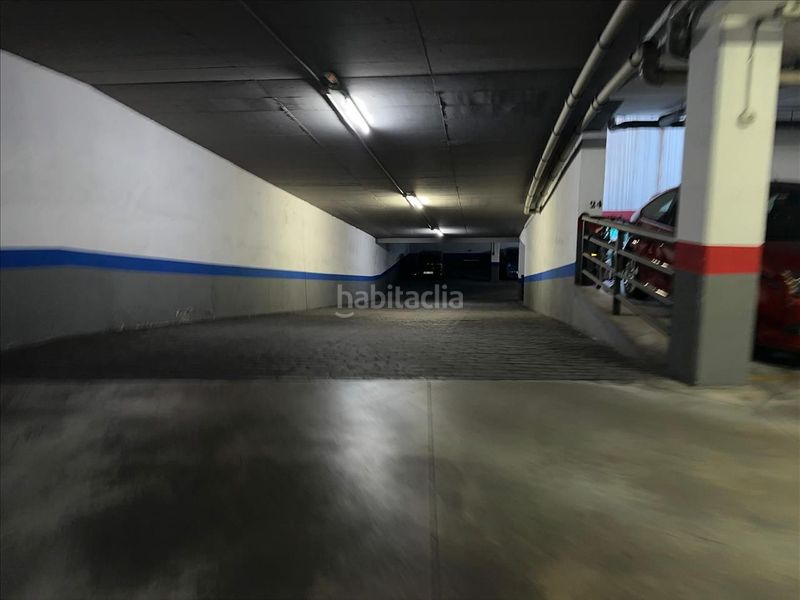 Foto dd4c70cc-abce-4962-9c1d-52f6f7a2de5f. Aparcament cotxe a Opañel Madrid