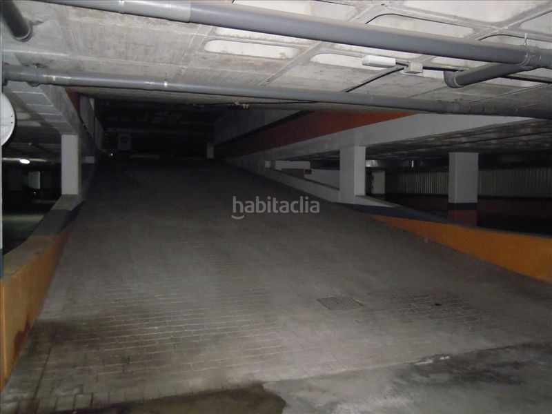 Foto eb3b0ea4-387a-43a4-90f4-ddcfaf9a26ea. Aparcament cotxe a Brezo Valdemoro