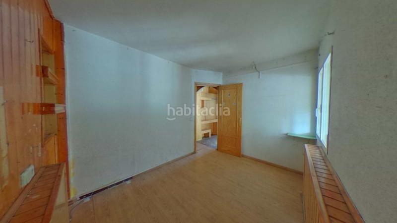 Foto c6177001-cdd0-4e97-a5d6-c9e48e01e17e. Chalet con parcheggio piscina in Orusco de Tajuña