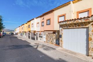 Casa  Calle ciudad real. Chalet adosado en almonacid de toledo