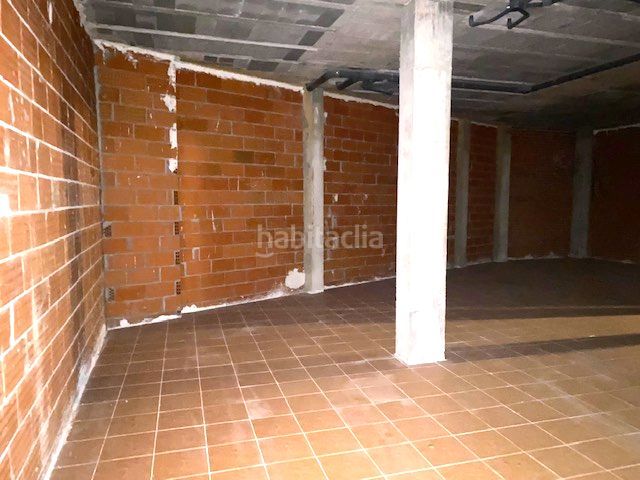 Foto 7b113a71-21bb-48d3-a0bc-a548ef4301f8. Local comercial a Recas