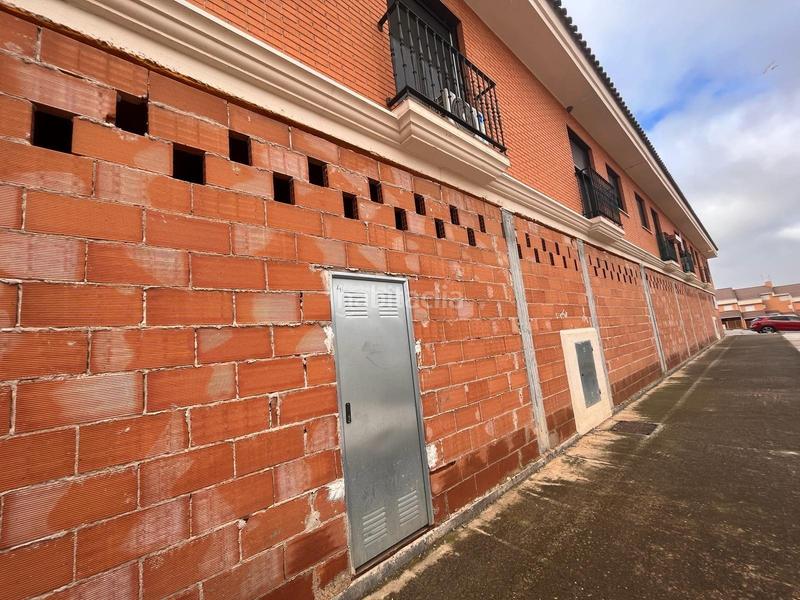 Foto 17408cba-6ed0-4026-8c34-c5b632ffb7a6. Local commercial dans Recas