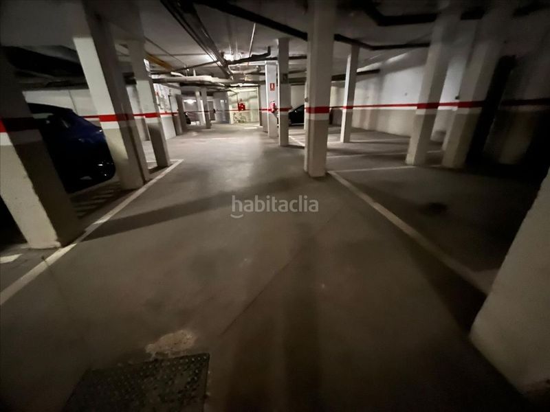 Foto f22232d7-2a11-4030-b422-cb8d00ee43fc. Aparcament cotxe a Bargas