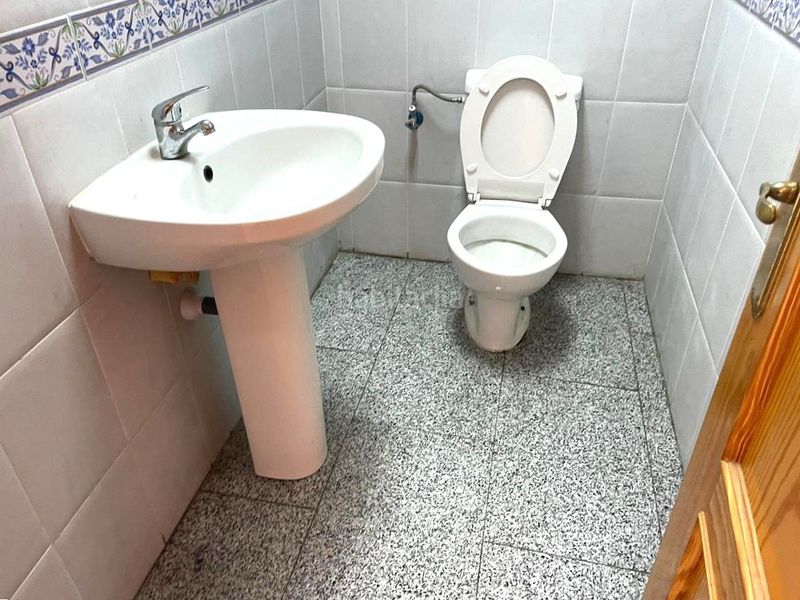 Foto 3c33b692-5d8b-4a76-bd7c-5e0d07997822. Business premise in Chozas de Canales