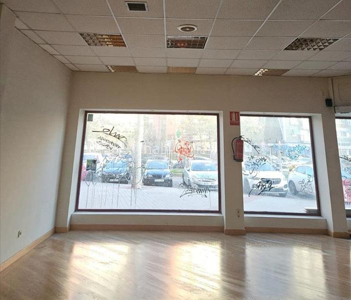 Foto 5a685484-4e8a-41ff-b44a-b9e903bb3d5b. Local comercial  de 108 m2 en La Serna Fuenlabrada