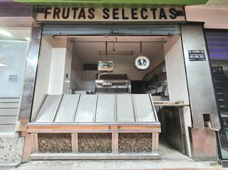 Locale commerciale in Calle Garcilaso 47