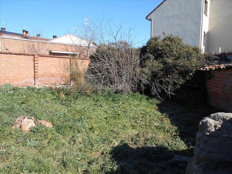 Foto 1bba35b3-f5bf-4598-b86d-883e4f8f7f48. Terreno residencial en constitución 90 en Daganzo de Arriba