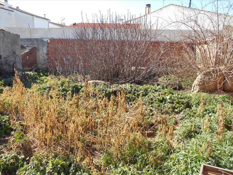 Foto 4abcb656-c1b8-47af-8db3-08b57eac90ab. Terreno residencial en constitución 90 en Daganzo de Arriba