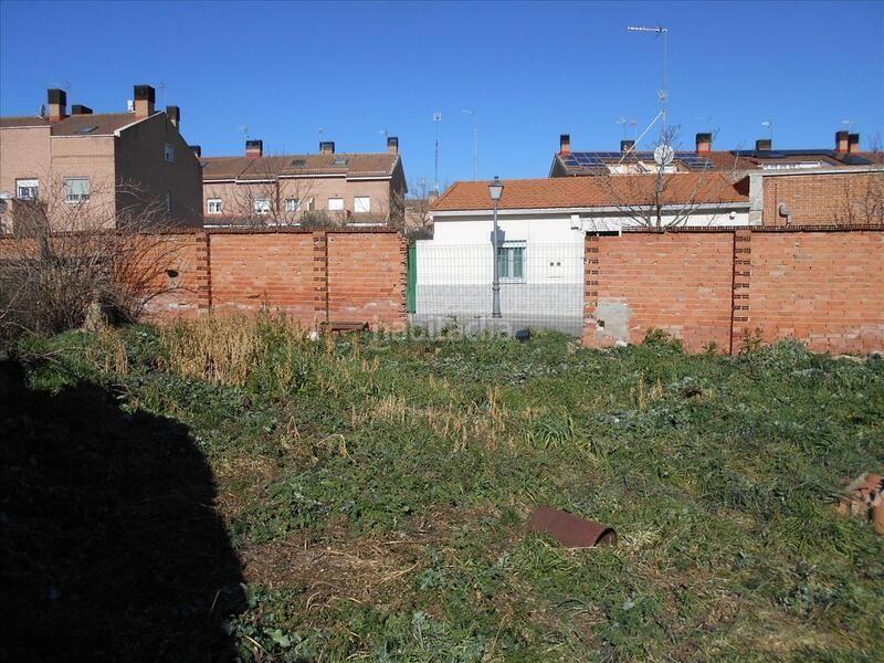 Foto f51eb2db-92af-4916-b52b-306669fbc1a1. Terreno residencial en constitución 90 en Daganzo de Arriba