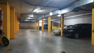 Aparcament cotxe  Calle dulce chacon. Plaza de garaje en manoteras