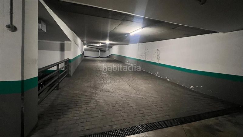 Foto 97fe87c1-4821-4685-8dba-c56063c62d16. Aparcament cotxe a Opañel Madrid