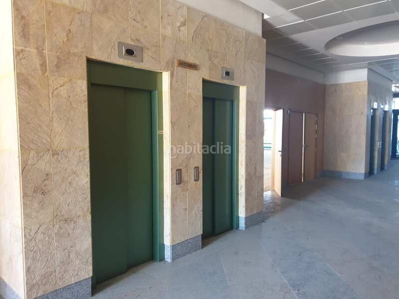 Foto 5971d7e6-0199-4119-bbd9-3ea018a9e546. Local comercial a Cabanillas del Campo