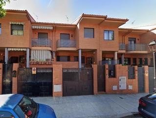 Casa adossada  Calle padre cesareo gª cerro. Chalet adosado con patio de 90 m2 en seseña
