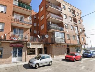 Pis  Calle amapolas. Piso en 4 planta para reformar en seseña