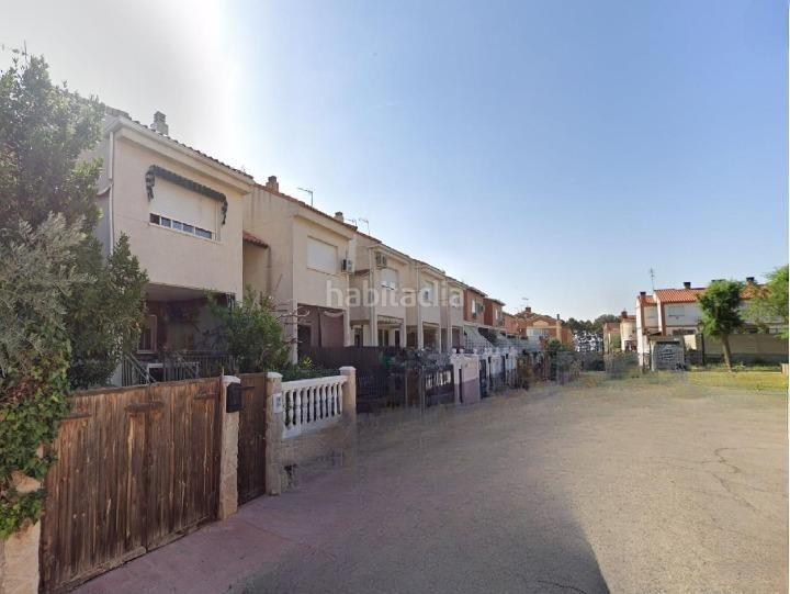 Foto 9291533f-0e1a-4b3f-b847-2d19dbe773aa. Casa adossada amb aparcament a Seseña nuevo Seseña