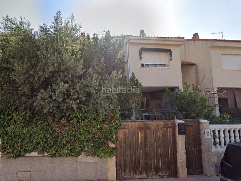 Foto a4fa282e-c538-466b-a3ff-b6461fea9973. Casa adossada amb aparcament a Seseña nuevo Seseña