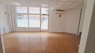 Local Comercial en Calle GERTRUDIS GOMEZ AVELLANED