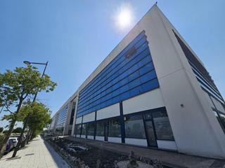 Location Bureau  Avenida de leonardo da vinci. Oficina en alquiler  espacio representativo y funcional