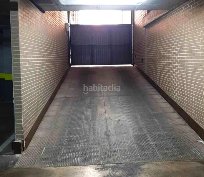 Foto b82825ee-3001-4b26-8ad1-d6c659fcc3cf. Aparcament cotxe a Buenavista Getafe