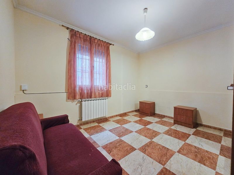 Foto 42f5867d-679d-42f4-94b8-f8a9c83521ac. Planta baixa a Villaverde Alto Madrid