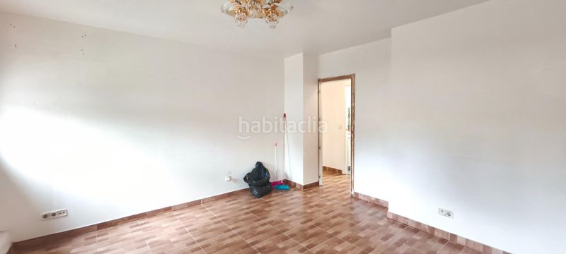 Foto 3d28b1c3-a4bb-40c8-8a60-30eba0397ec5. Apartament a Villaverde Alto Madrid