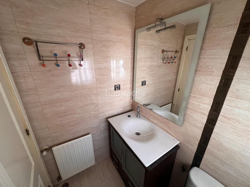 Foto a57b31f7-17c8-40b5-ba5e-b20fe550674b. Casa adossada a Fuentebella-San Fermín-El Leguario Parla