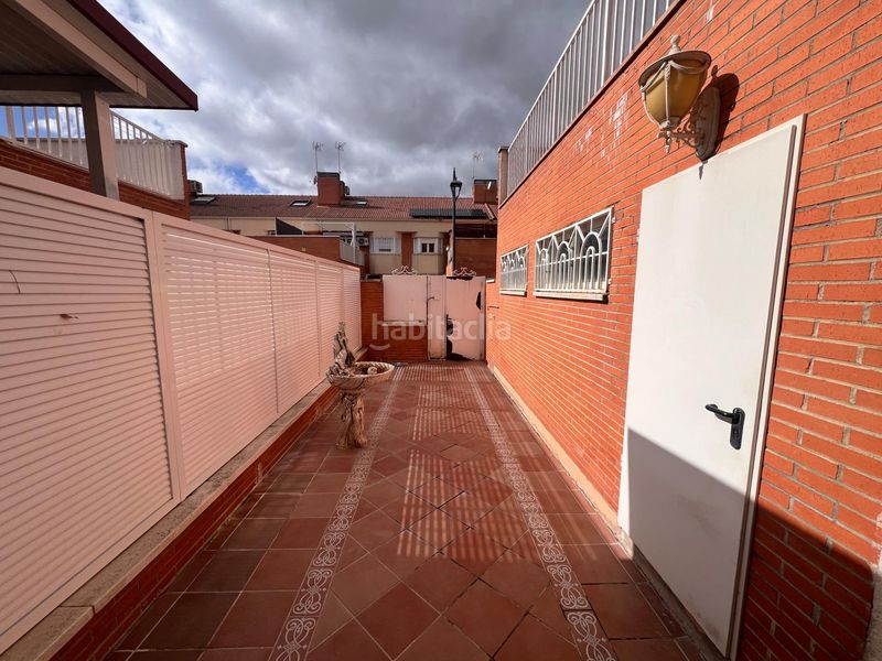 Foto cafeaff1-6343-4470-952a-4f66901993ba. Casa adossada a Fuentebella-San Fermín-El Leguario Parla