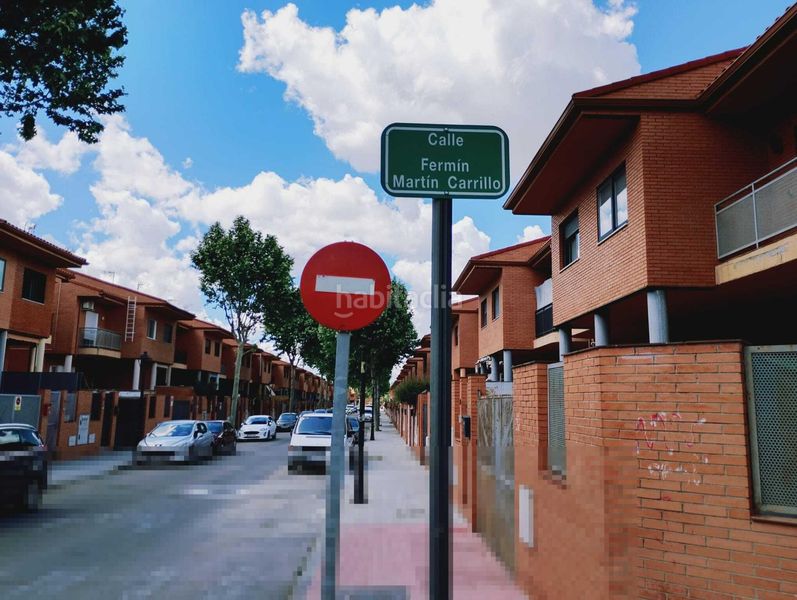 Foto d74a0447-f993-4b34-aa0d-a05b4c8f074e. Casa a Los Robles Seseña