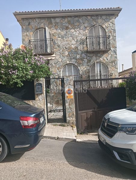 Foto 0014a78c-0f2a-4466-afd2-f11504a29d89. Casa amb aparcament a Loeches