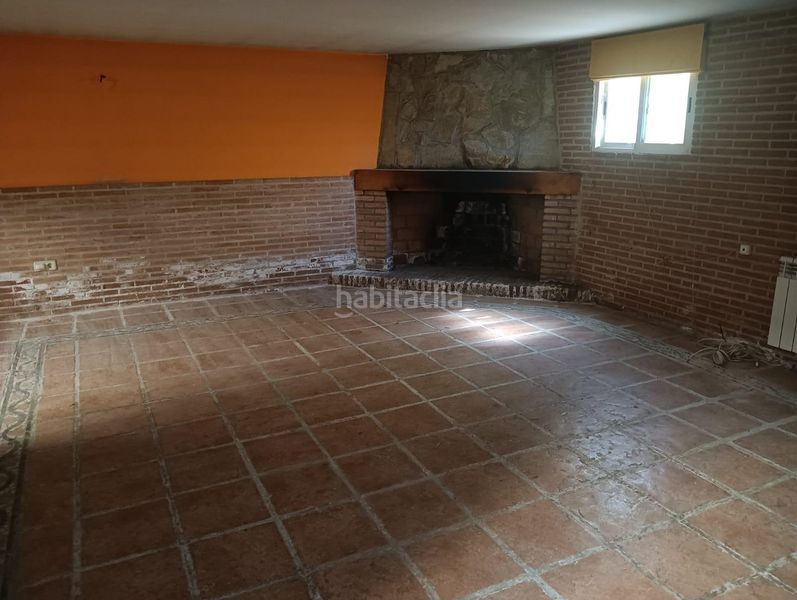 Foto c8884616-8d58-4c8e-8e35-cb2ed3d6625c. Casa amb aparcament a Loeches