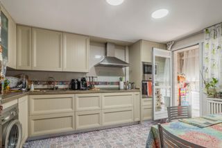 Casa adosada  Calle saucos los. Magnífico chalet adosado para entrar a vivir !