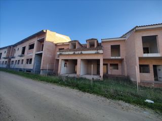 Terreno residencial en Calle cañuelo 79. Suelo con construcción parada en camarena