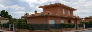 Chalet  San juan 3. Oportunidad de inversión en pelayos de la presa  120.000