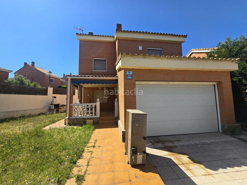 Foto 512531be-d658-4aff-a4d3-48a9092dbd00. Xalet a Moraleja de Enmedio