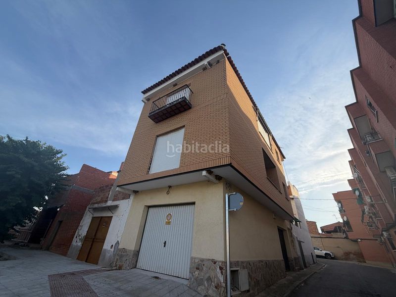 Foto f0808f7e-35d9-4bb8-bc04-779222a99ae5. Casa adossada a Mocejón