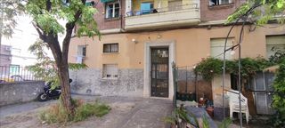 Piccolo appartamento in Numancia. Piso de 3 dormitorios con balcón en madrid. ideal para familias