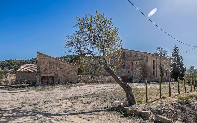Foto 2d61b02d-66bd-433d-a895-486ffeb7e410. Masía  en venta con gran terreno y vistas , barcelona en Castellolí