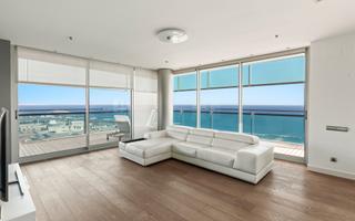 Appartement  Garcia fàría. Piso de lujo frente al mar con 3 habitaciones, 2 baños y terraza