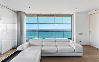 Piso  Garcia fàría. Piso de lujo frente al mar con 3 habitaciones, 2 baños y terraza