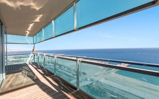 Appartement  Garcia fàría. Piso de lujo frente al mar con 3 habitaciones, 2 baños y terraza