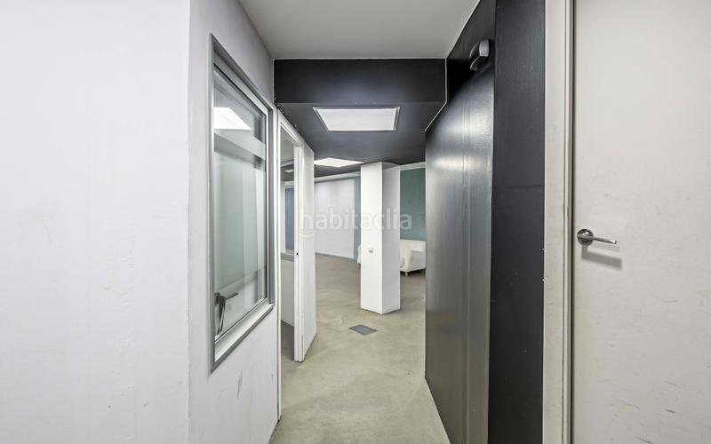 Foto f2d71324-38e7-470b-a090-c453ef82ea58. Oficina a sant elies 40 a Sant Gervasi - Galvany Barcelona