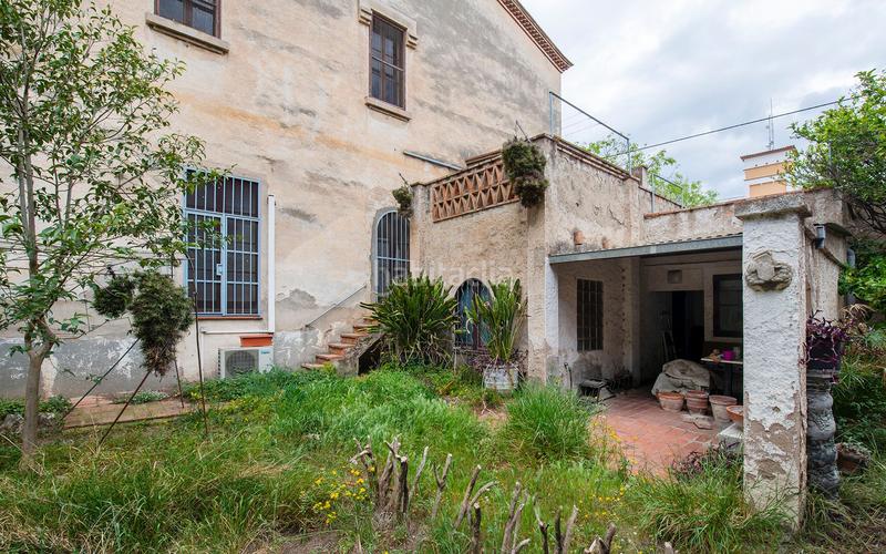 Foto 64fbc858-2740-4593-9816-f46260a2e0db. Casa antiguo monasterio con jardín centre en Carretera de Roses-Fossos Figueres