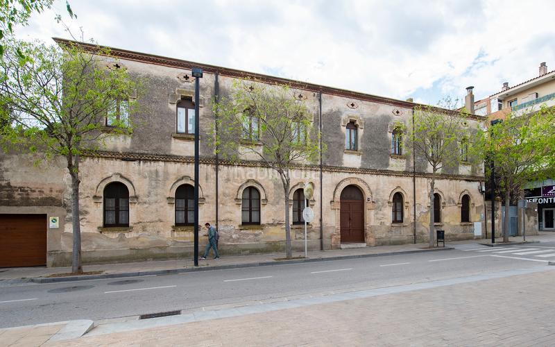 Foto afa93338-3254-4643-b99e-c7bd1e6eacf4. Casa antiguo monasterio con jardín centre en Carretera de Roses-Fossos Figueres
