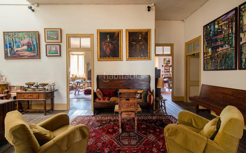 Foto b875ffc8-52fa-4327-ad25-2db04f325315. Casa antiguo monasterio con jardín centre en Carretera de Roses-Fossos Figueres