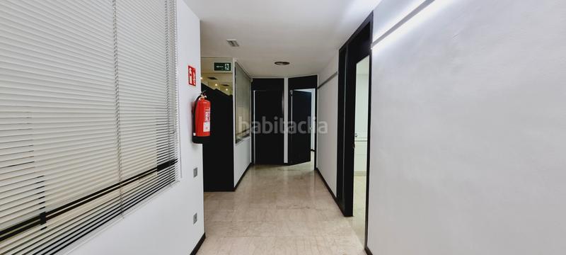 Foto 40095ad4-5e8d-4449-afd4-cc38c58cf7a3. Oficina a Sant Antoni Barcelona