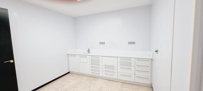 Foto 549dceb9-ad4b-4d5f-b220-1f7c1198a629. Oficina a Sant Antoni Barcelona