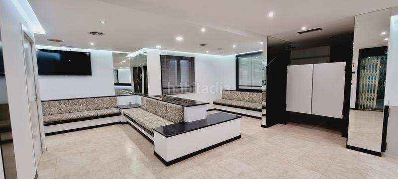 Foto 9adf55ea-1c8a-40e5-aebb-5abc292d987a. Oficina a Sant Antoni Barcelona