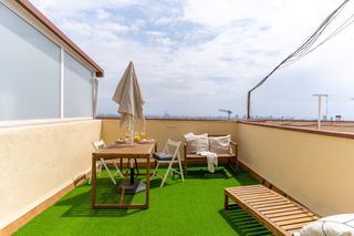 �tic  Arc de sant mart�. Piso sobre�tico en venta con 2 terrazas y vistas en el guinard�,