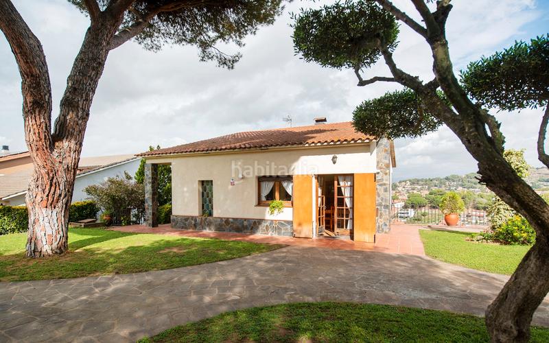 Foto 56b5ffd4-75b8-4ab3-8961-3cef44984a84. Haus mit heizung parking in Sant Fost de Campsentelles